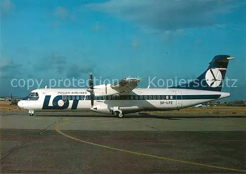 AK / Ansichtskarte Flugzeuge_Zivil LOT ATR 72 SP LFE c n 328 Flugzeuge Zivil