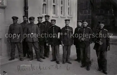 AK / Ansichtskarte Celle_Niedersachsen Gruppenbild Soldaten Offiziere Militaer 1. Weltkrieg Celle_Niedersachsen