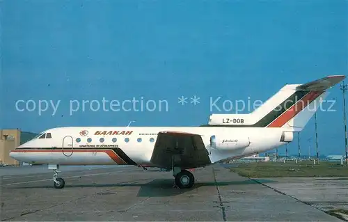 AK / Ansichtskarte Flugzeuge_Zivil Aviaexpress Balkan Yak 40 LZ DOB c n 9340432 Flugzeuge Zivil