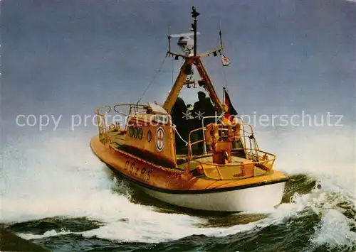 AK / Ansichtskarte Motorboote Strand Rettungsboot Eduard Nebelthau  Motorboote