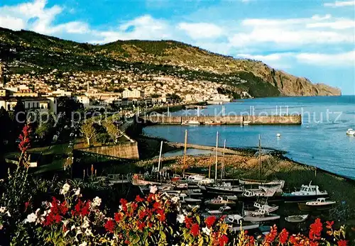 AK / Ansichtskarte Funchal Panorama Hafenpartie Funchal