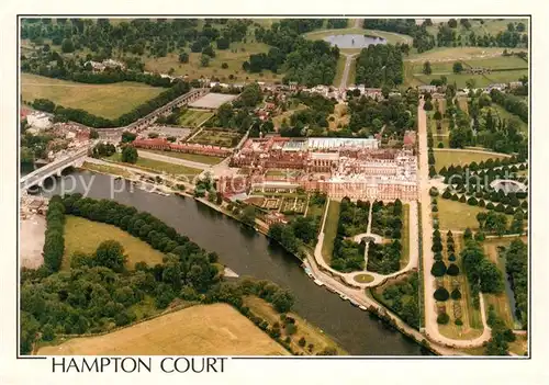 AK / Ansichtskarte Hampton_Court Fliegeraufnahme Hampton Court