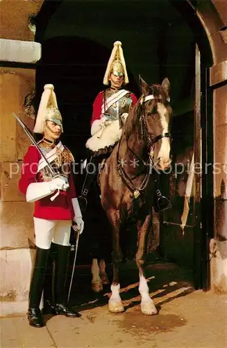 AK / Ansichtskarte London Mounted and Dismounted Sentries of Lifeguard Whitehall London