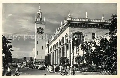 AK / Ansichtskarte Sotschi Bahnhof Sotschi