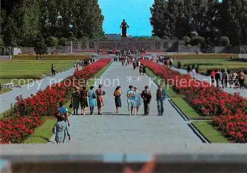 AK / Ansichtskarte St_Petersburg_Leningrad Piskarjowskoje Gedenkstaette St_Petersburg_Leningrad