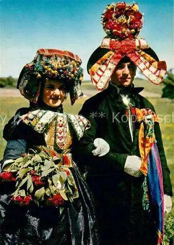 AK / Ansichtskarte Trachten_Hessen Schwalm Knuell Ziegenhain Brautpaar  Trachten Hessen