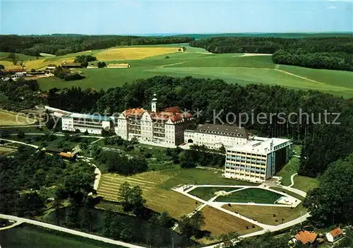 AK / Ansichtskarte Pfaffenberg_Niederbayern Schwesternkrankenhaus Alten  und Pflegeheim Fliegeraufnahme Pfaffenberg Niederbayern