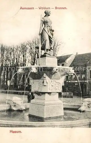 AK / Ansichtskarte Husum_Nordfriesland Asmussen Woldsen Brunnen Husum_Nordfriesland