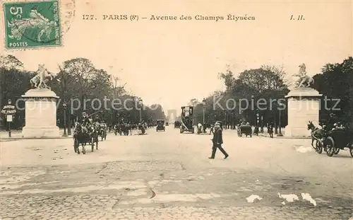 AK / Ansichtskarte Paris Avenue des Champs Elysee Pferdekutschen Paris