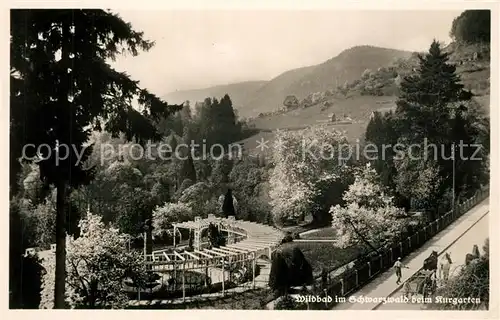 AK / Ansichtskarte Wildbad_Schwarzwald am Kurgarten Wildbad_Schwarzwald