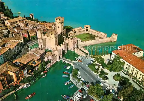 Sirmione Lago di Garda Scaligero Castle Fliegeraufnahme Sirmione