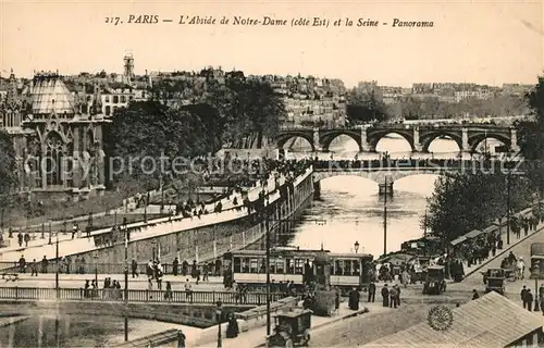 Paris Abside de Notre Dame Seine Strassenbahn Paris