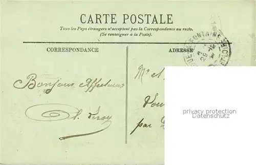 Paris Montmartre Avenue Hoche pris de l`Arc de Triomphe Paris