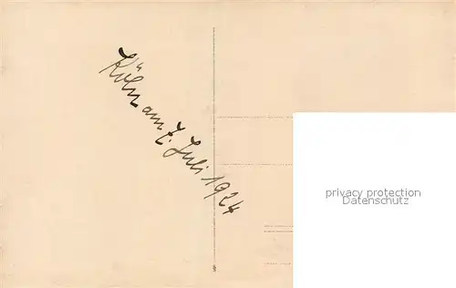 Koeln_Rhein Gruppenbild Junge Maenner vor dem Dom Koeln_Rhein