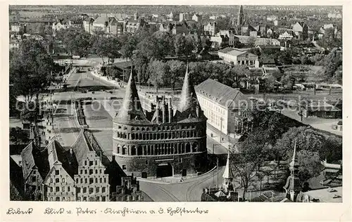 Luebeck Blick vom Petri Kirchturm auf Holstentor Luebeck