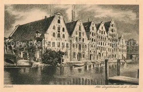 Luebeck Alte Lagerhaeuser an der Trave Luebeck