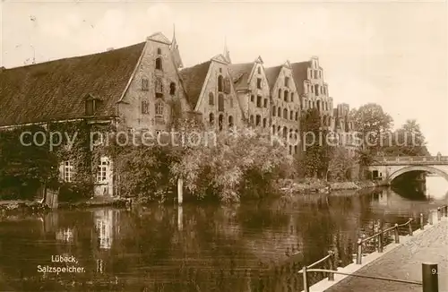 AK / Ansichtskarte Luebeck Salzspeicher Trinks Postkarte Luebeck