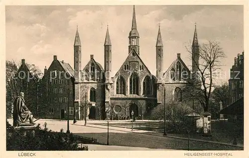 AK / Ansichtskarte Luebeck Heiligengeist Hospital Denkmal Statue Luebeck