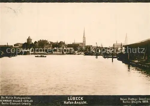 AK / Ansichtskarte Luebeck Hafen Blick zur Altstadt Serie Die Welt in Photographien Luebeck