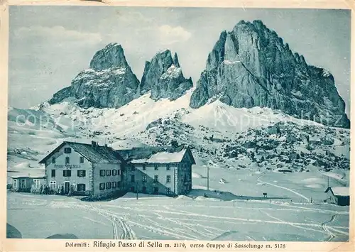 AK / Ansichtskarte Passo_di_Sella Rifugio verso Gruppo di Sassolungo Dolomiti Berghuette Langkofel Dolomiten Passo_di_Sella