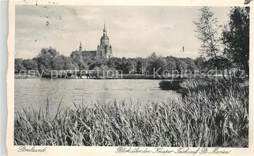 AK / Ansichtskarte Stralsund_Mecklenburg_Vorpommern Blick ueber den Knieper Teich auf St Marienkirche Stralsund_Mecklenburg
