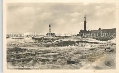 AK / Ansichtskarte Warnemuende_Ostseebad Mole bei Sturm Warnemuende_Ostseebad