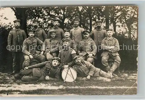 AK / Ansichtskarte Soldatengruppenfoto Trommel 7. Kompagnie Reserve Infanterie Regiment No. 73 Soldatengruppenfoto