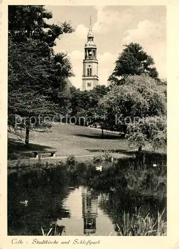 AK / Ansichtskarte Celle_Niedersachsen Schlosspark mit Stadtkirche Celle_Niedersachsen