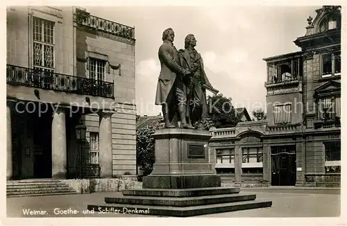 AK / Ansichtskarte Weimar_Thueringen Goethe Schiller Denkmal Statuen Weimar Thueringen