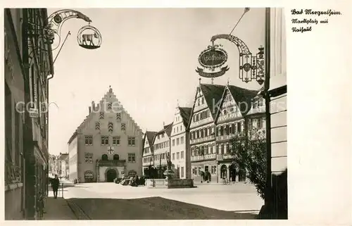 AK / Ansichtskarte Bad_Mergentheim Marktplatz mit Rathaus Fachwerkhaeuser Brunnen Tuerschild Bad_Mergentheim