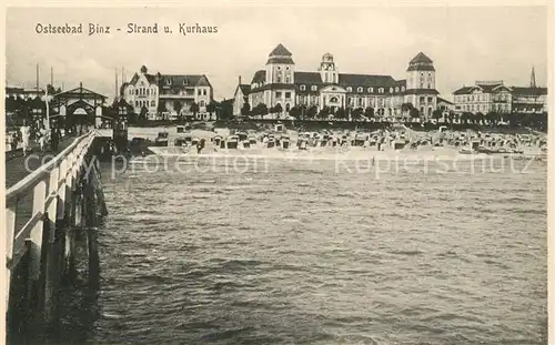 AK / Ansichtskarte Binz_Ruegen Seebruecke Strand Kurhaus Binz_Ruegen