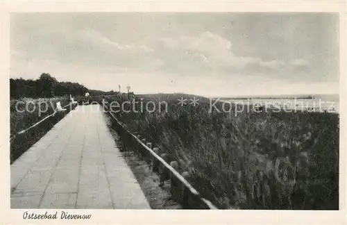 AK / Ansichtskarte Dievenow_Pommern Ostseebad Promenade Strand Dievenow Pommern