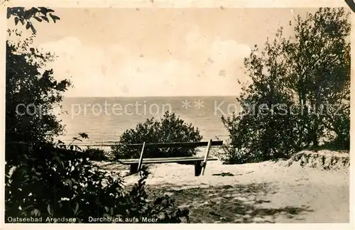 AK / Ansichtskarte Arendsee_Ostseebad Durchblick aufs Meer Arendsee_Ostseebad