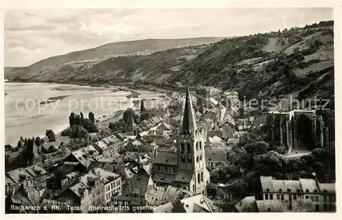 AK / Ansichtskarte Bacharach_Rhein Gesamtansicht Rheinaufwaerts gesehen Kirche Wernerkapelle Bacharach Rhein