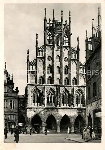 AK / Ansichtskarte Muenster_Westfalen Rathaus Giebelhaus 15. Jhdt. Historisches Gebaeude Muenster_Westfalen