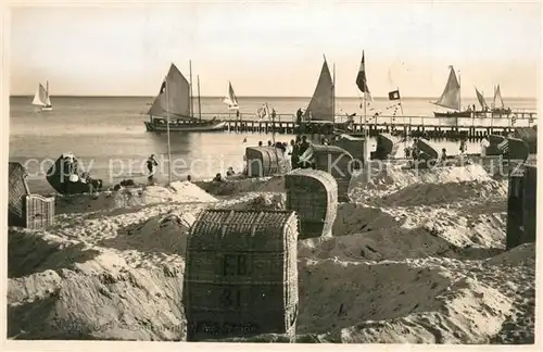 Groemitz_Ostseebad Strand Seebruecke Groemitz_Ostseebad