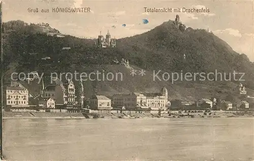 Koenigswinter Blick ueber den Rhein zum Drachenfels Koenigswinter
