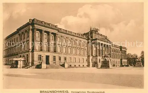 Braunschweig Herzogliches Residenzschloss Denkmal Reiterstandbild Braunschweig