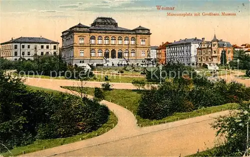 AK / Ansichtskarte Weimar_Thueringen Museumsplatz mit Grossherzogl Museum Weimar Thueringen