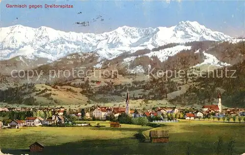 AK / Ansichtskarte Garmisch Partenkirchen Gesamtansicht gegen Dreitorspitze Wettersteingebirge Garmisch Partenkirchen