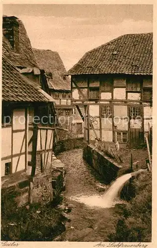 AK / Ansichtskarte Goslar Partie am Liebfrauenberg Bach Alte Fachwerkhaeuser Kupfertiefdruck Goslar
