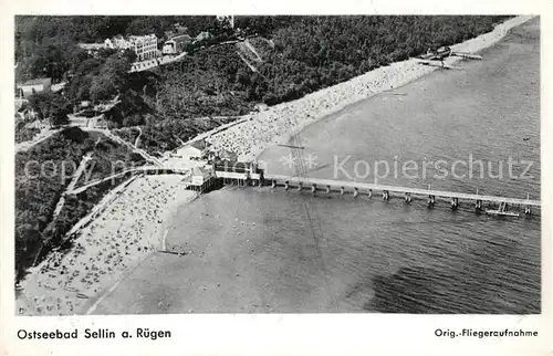 AK / Ansichtskarte Sellin_Ruegen Strand Seebruecke Original Fliegeraufnahme Sellin Ruegen