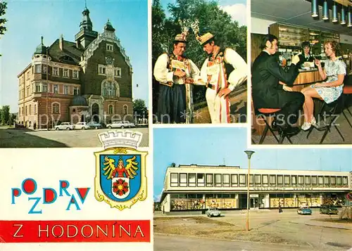 AK / Ansichtskarte Hodonin Rathaus Volkstracht Bar Hodonin