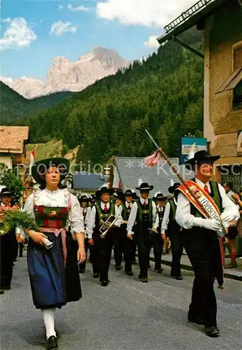 AK / Ansichtskarte Welschnofen_Suedtirol Musikkapelle Welschnofen mit Rosengarten Welschnofen Suedtirol