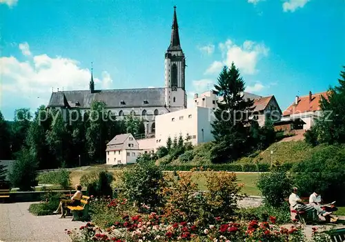AK / Ansichtskarte Neustadt_Schwarzwald Kuranlagen Blick zur Kirche Neustadt_Schwarzwald