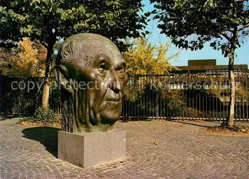 AK / Ansichtskarte Bonn_Rhein Konrad Adenauer Denkmal am Bundeskanzleramt Kuenstler Prof. Hubertus von Pilgrim Bonn_Rhein