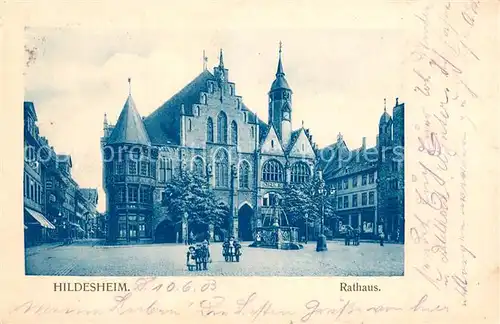 AK / Ansichtskarte Hildesheim Rathaus Brunnen Altstadt Hildesheim