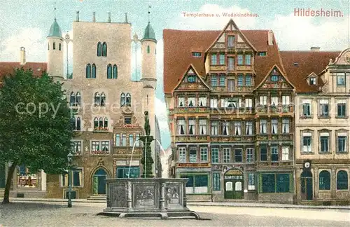 AK / Ansichtskarte Hildesheim Templerhaus Wedekindhaus Fachwerkhaeuser Altstadt Historische Gebaeude Brunnen Hildesheim