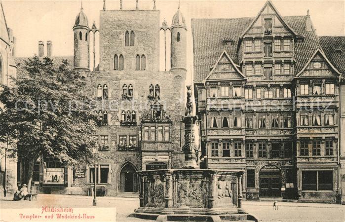 AK / Ansichtskarte Hildesheim Tempelherrenhaus Wedekindhaus Brunnen