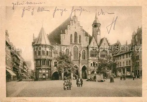 AK / Ansichtskarte Hildesheim Rathaus Marktplatz Brunnen Altstadt Volkswohlfahrt Winterhilfswerk des Deutschen Volkes 1933 34 Hildesheim
